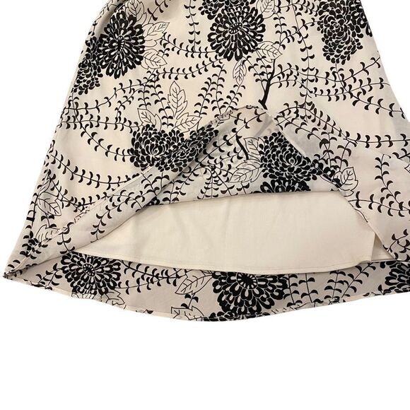 Hillard & Hanson Y2K Academia Flowy Floral Midi Cream Skirt - Picture 2 of 3